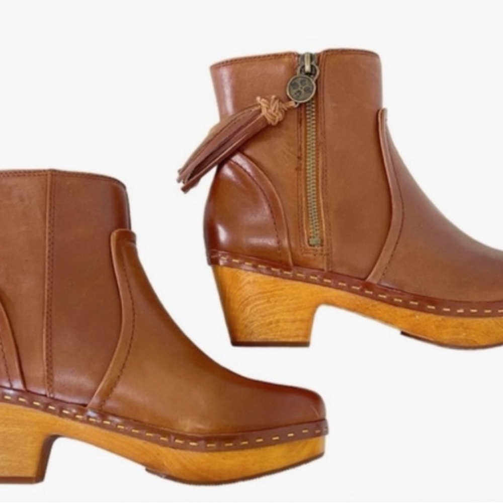 Patricia Nash Women's 9 Brown Leather Rafael Tasseled Ankle Clog Booties Chunky